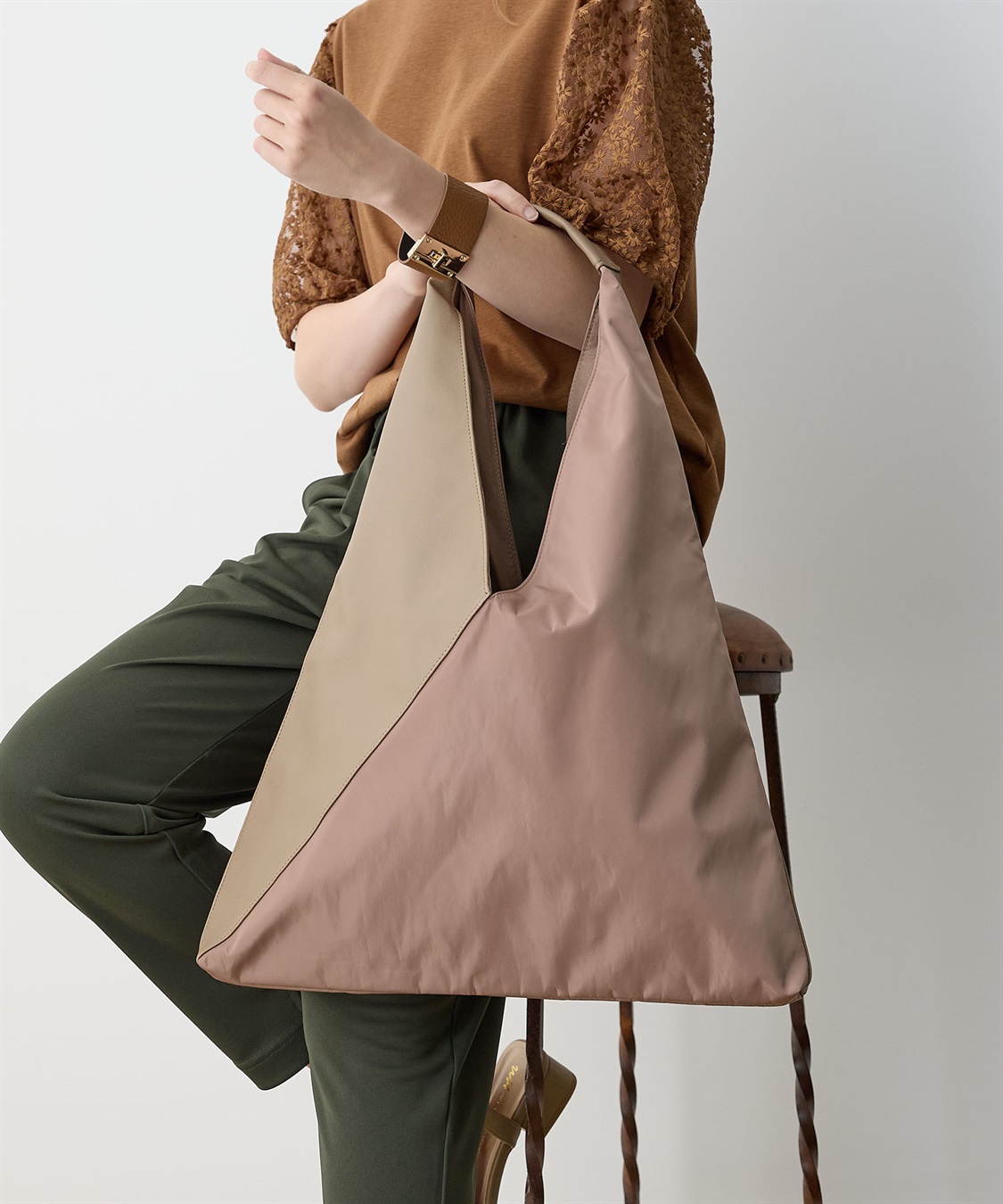 トライアングルトートBAG LE SOUK HOLIDAY｜クロスプラス公式通販サイト