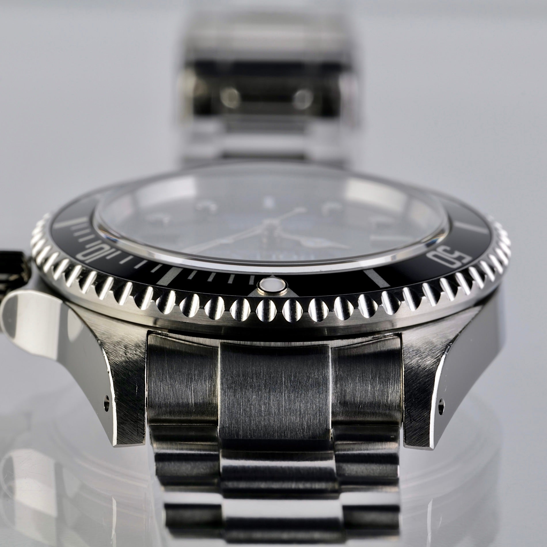 Rolex Sea-Dweller 16600 P264328 – C.W. Watch Shop