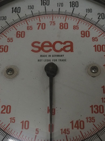 seca アナログ体重計 ドイツ製　ヴィンテージ Amazon.co.jp: seca 750 アナログフラットスケール 黒 : 産業・研究