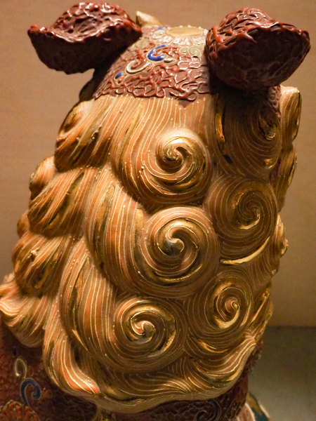 アン、九谷焼　八幡釜　太吉　獅子　牡丹　置物　床飾　高さ56㎝ BK043 九谷焼 魔除獅子 陶器 陶磁器 骨董 置物 飾り物 床の間 インテリア を