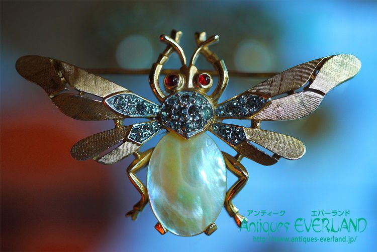 トリファリ 蜂 ブローチ - アンティーク エバーランド / Antiques EVERLAND