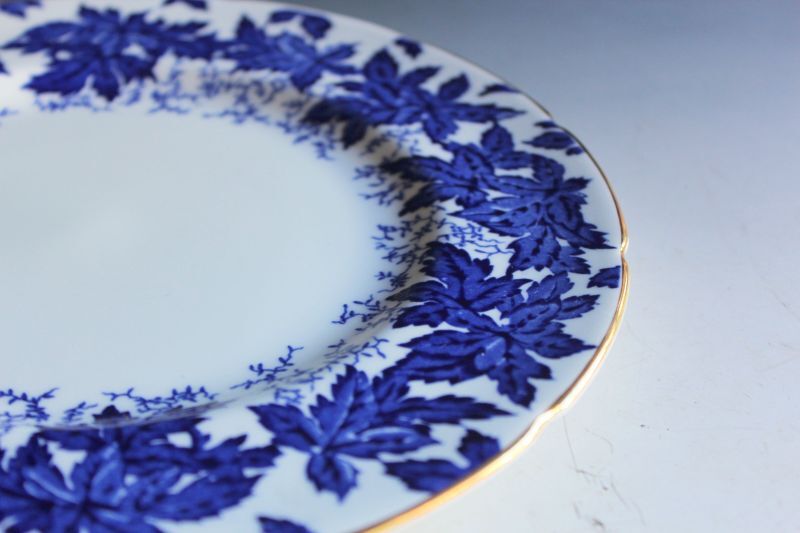 コールポート B&Wのプレート - Antiques Violetta