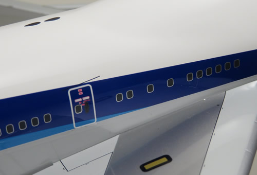 NH20128 1:200 BOEING 747-400 JA8958 完成品（ギアつき）｜全日空商事