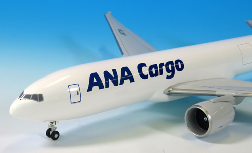 NH20141 1:200 BOEING 777F JA771F ANA CARGO スナップフィットモデル
