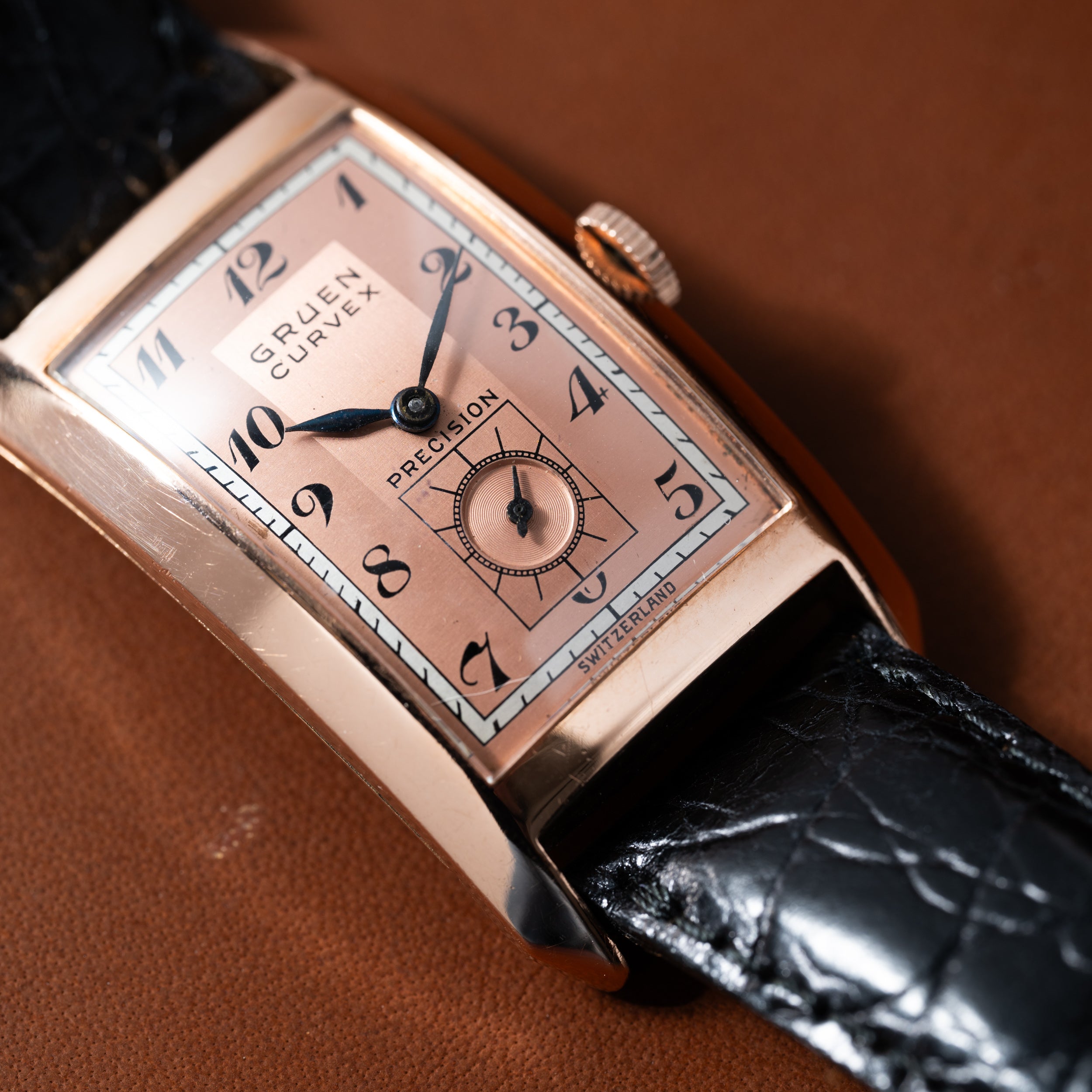 Gruen Curvex 'Crown/ Centennial