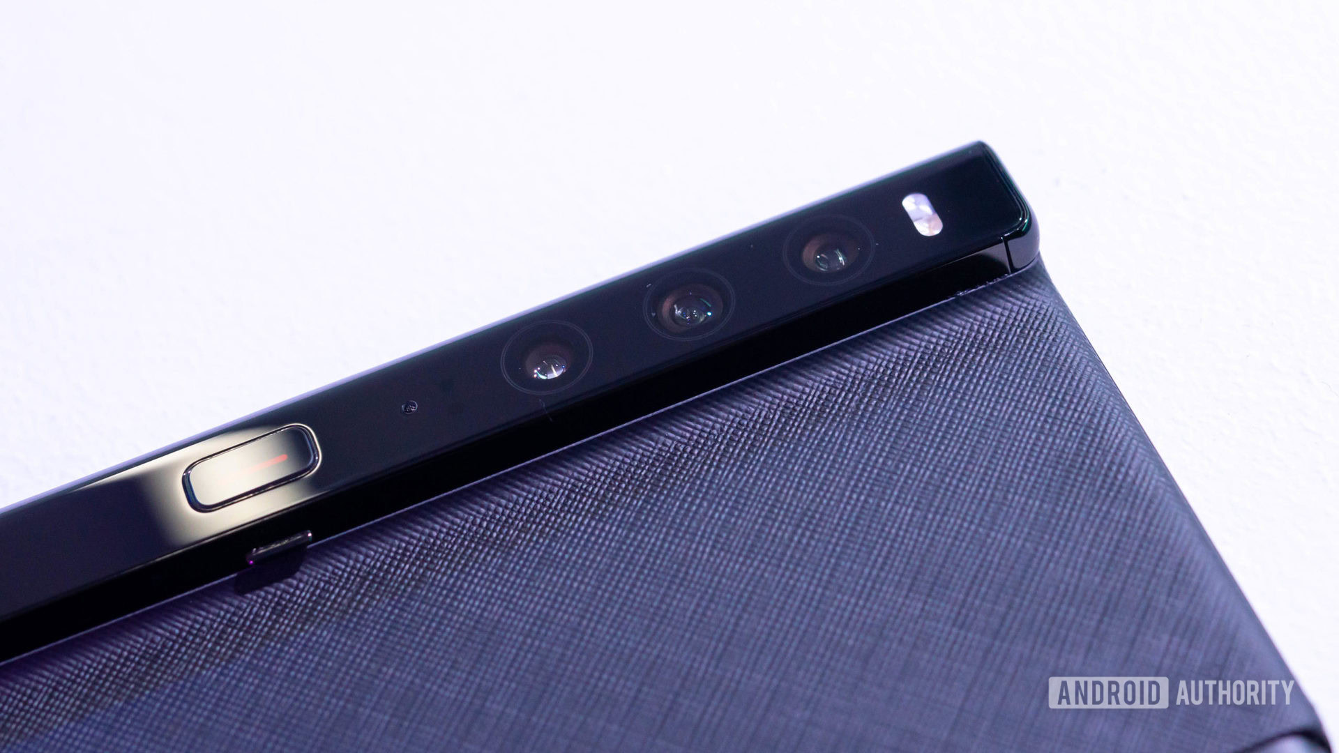 HUAWEI Mate Xs 2 hands-on preview: The outward-folding foldable