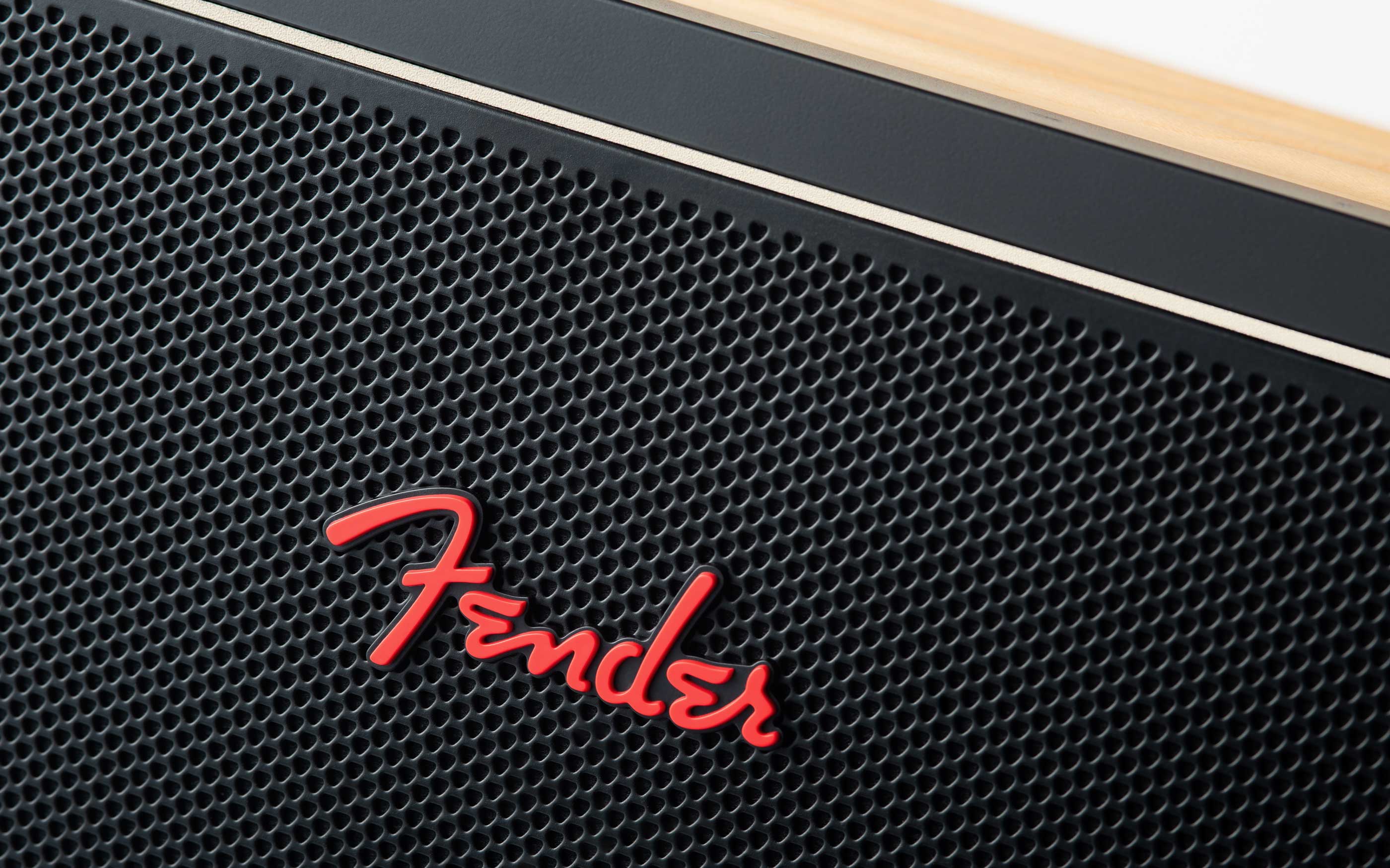 Fender RIFF | ハイエンドスピーカーとオーディオ機器デザイン
