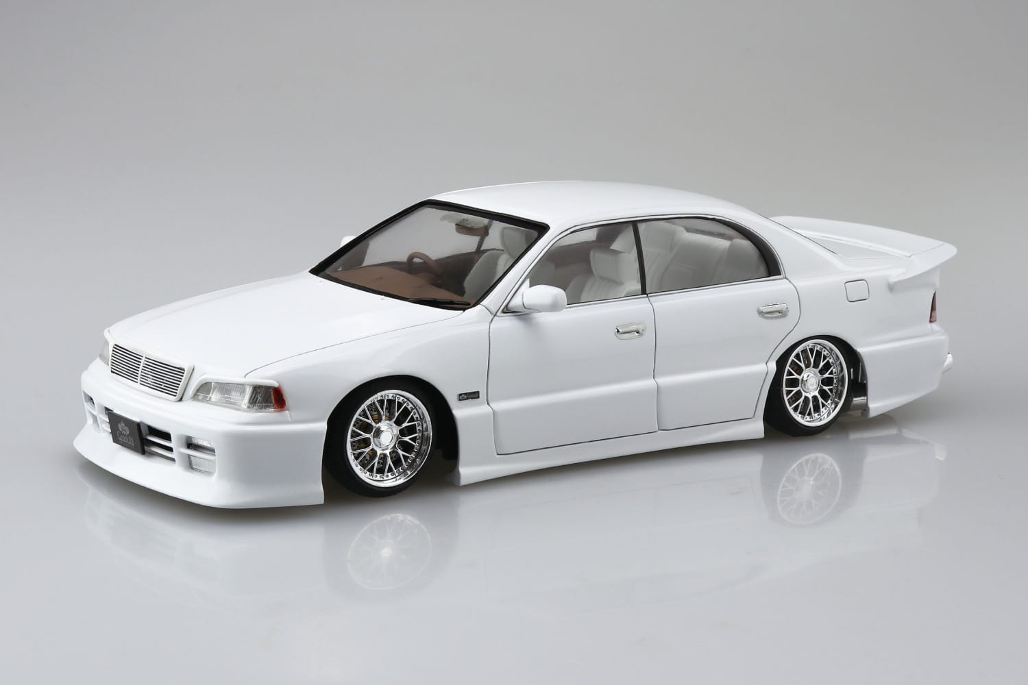 1/24 GARSON UZS141 マジェスタ '91（トヨタ）｜株式会社 青島文化教材社