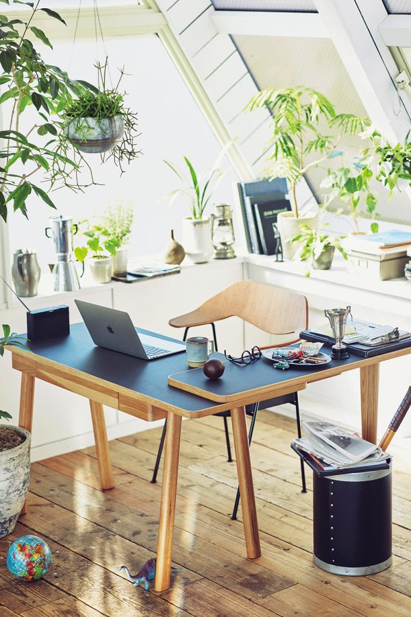 SARCLE DESK LINOLEUM（サークル デスク リノリウム） - ACTUS