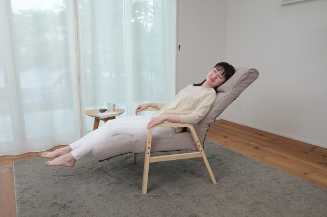 脚までくつろぐ高座椅子 ブルーグレー | 【公式】イオン九州オンライン