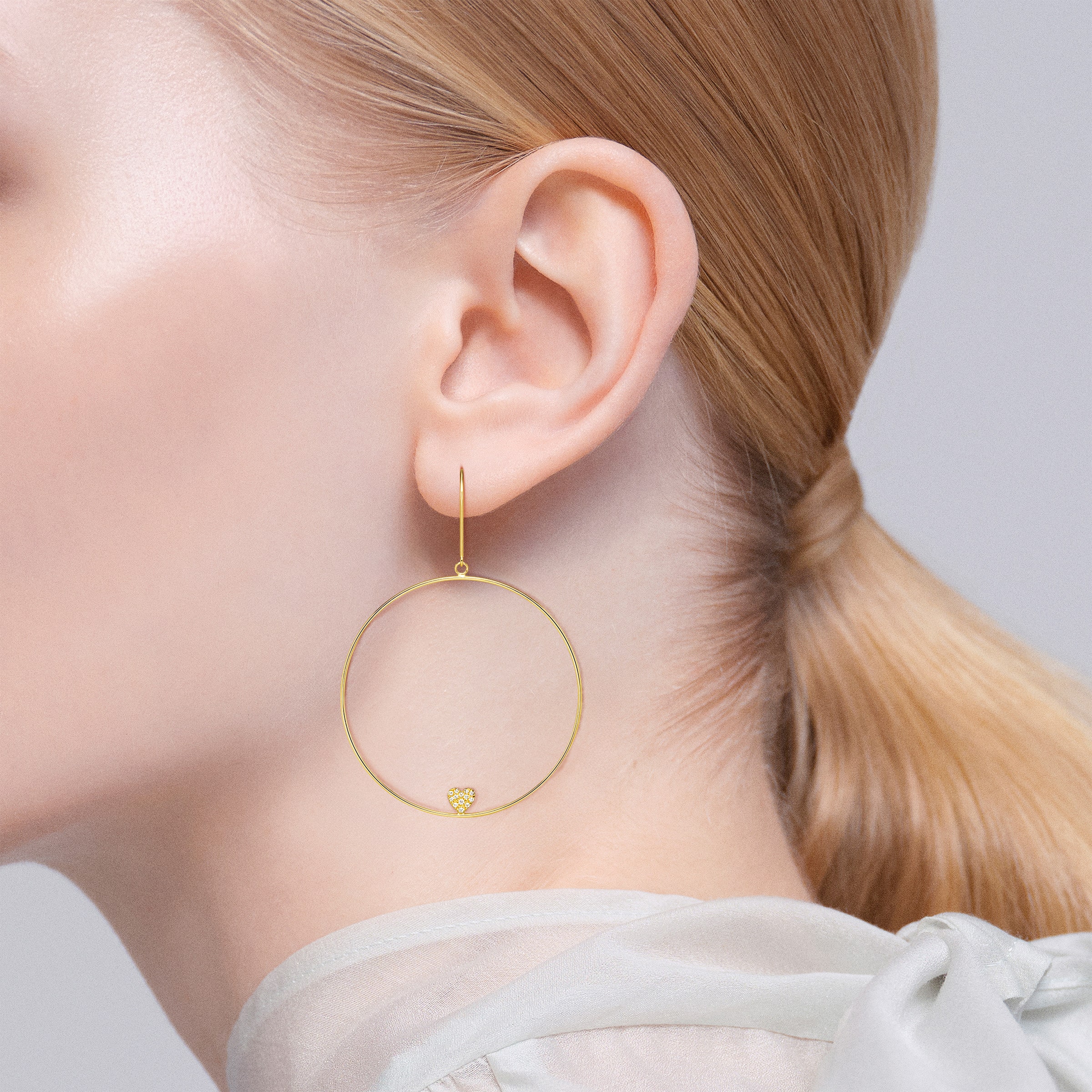 ハートパヴェデュオフープ ピアス | AHKAH / アーカー | 【公式