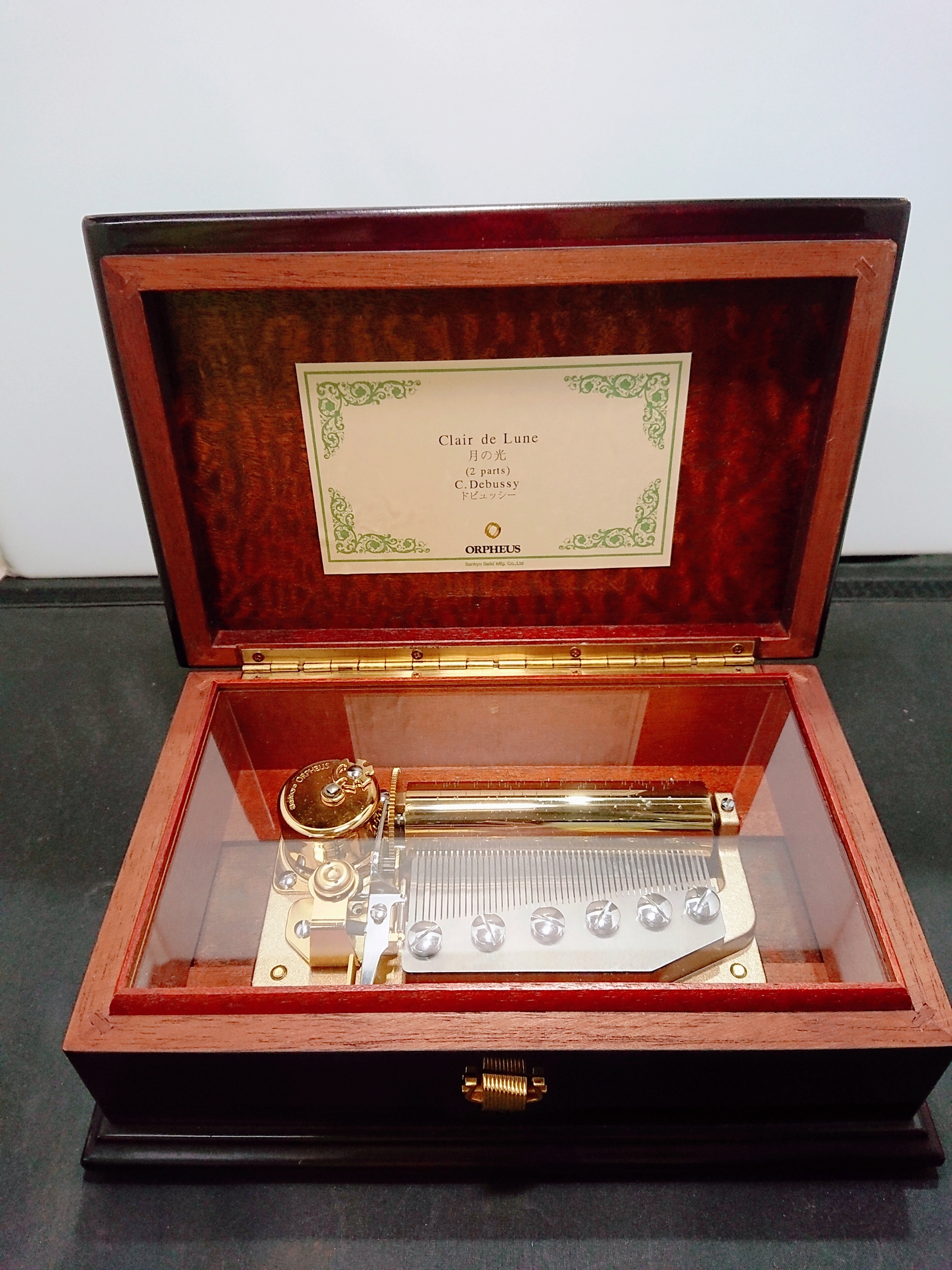 ORPHEUS オルフェウス 50弁月の光オルゴールDX402BFA 買取いたしました