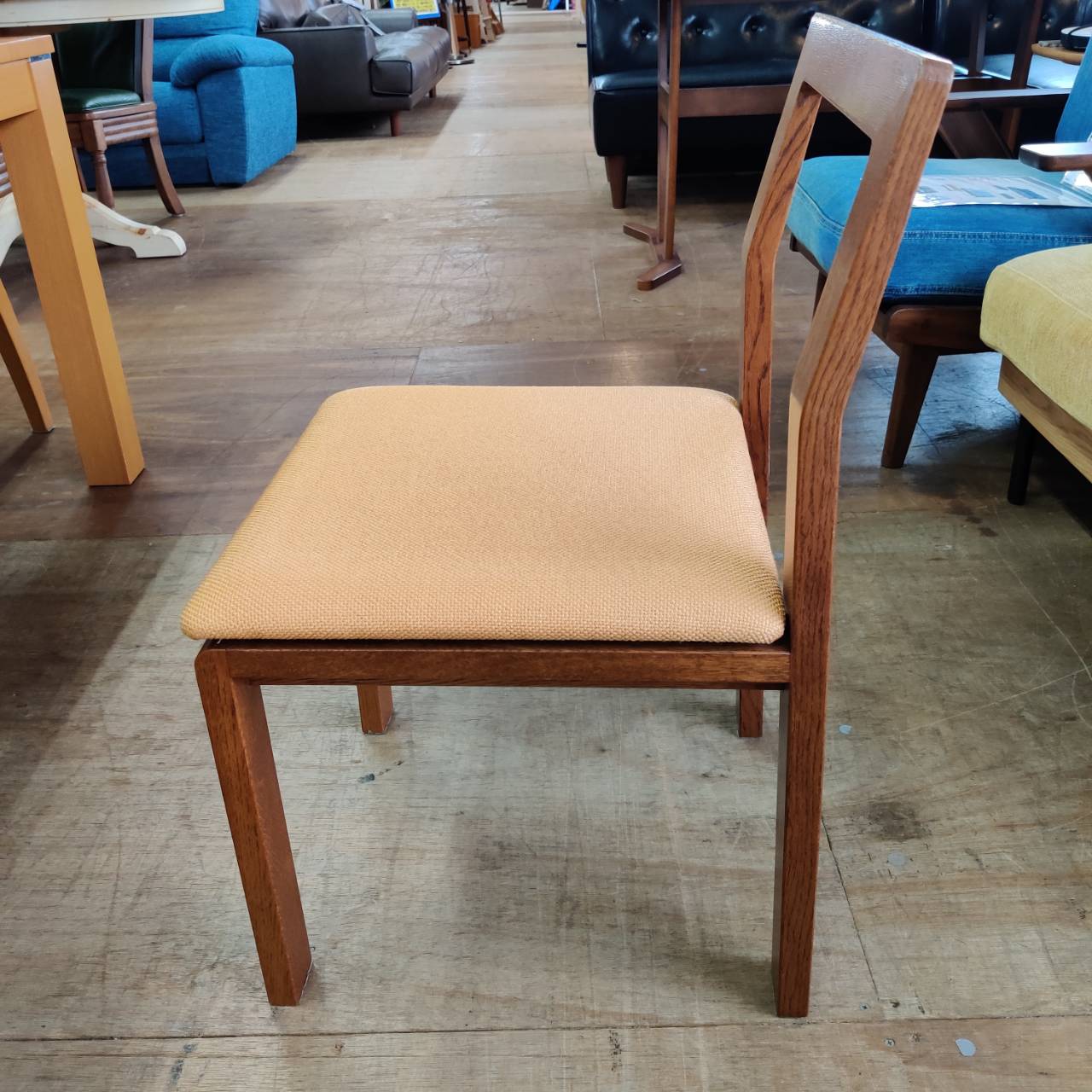 arflex アルフレックス ダイニングチェア 1脚 オレンジ BRIDGE 販売中