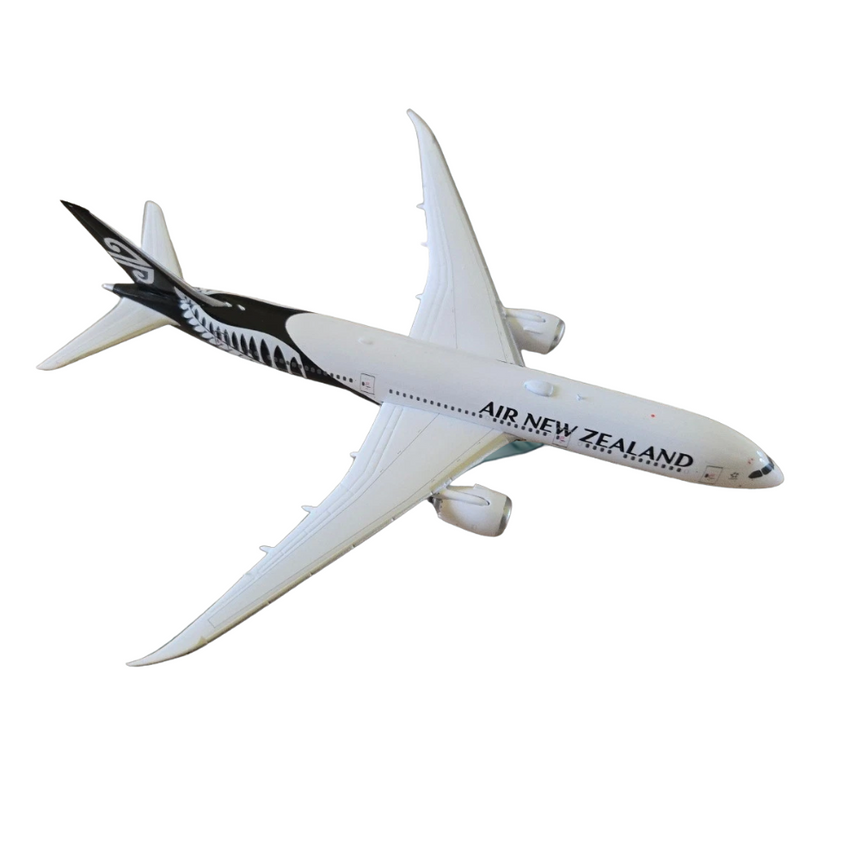 Phoenix Air New Zealand Boeing B787-9 ZK-NZL 1/400 Scale PH12013