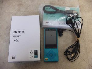 東京都 世田谷区にて SONY ダブルカセットウォークマン ポータブル