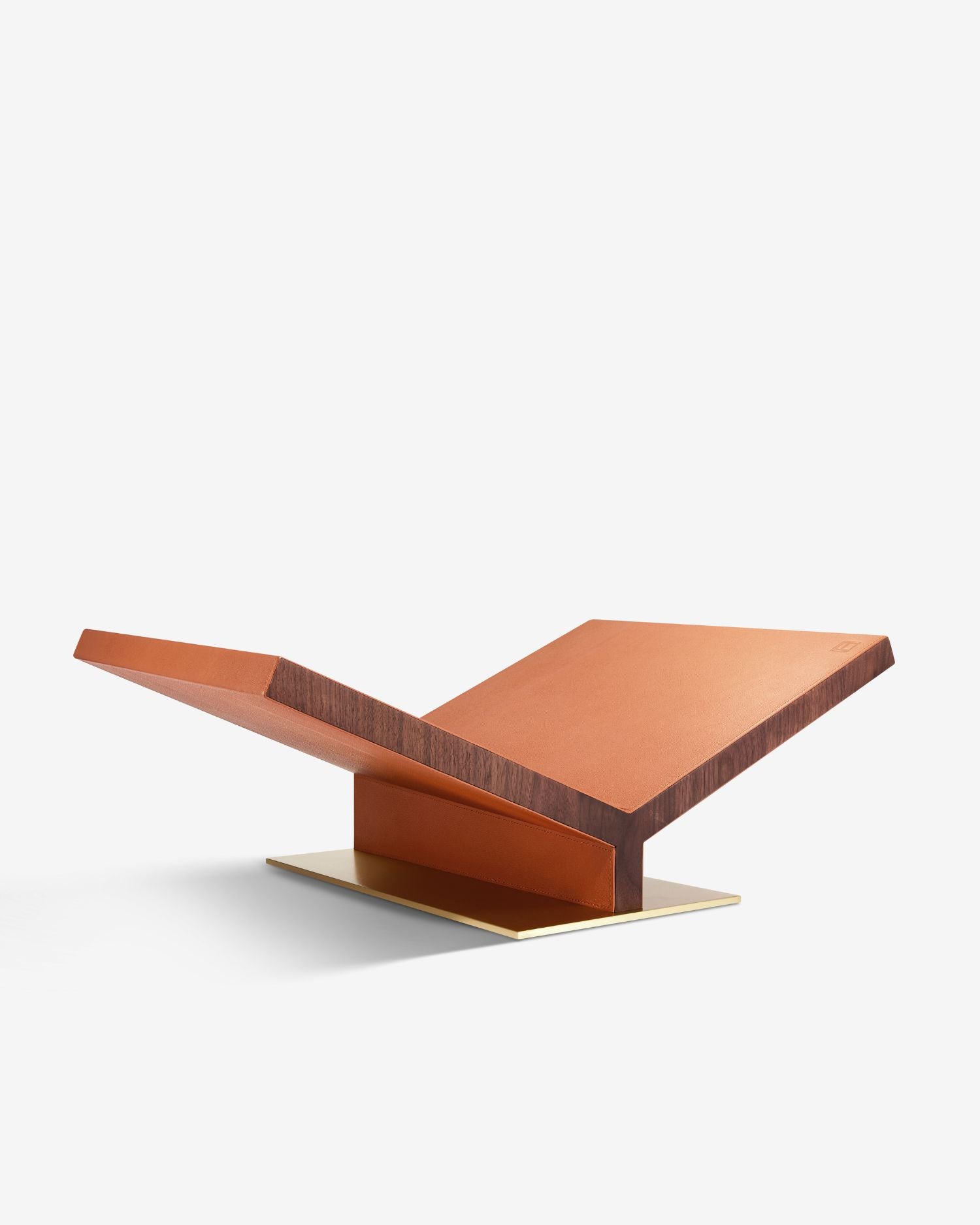 CollectorUltimateBookstand_Cam