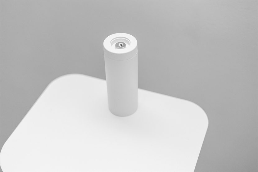 あなたのお部屋にヴァーチカルなエッセンス ハーマンミラー Story