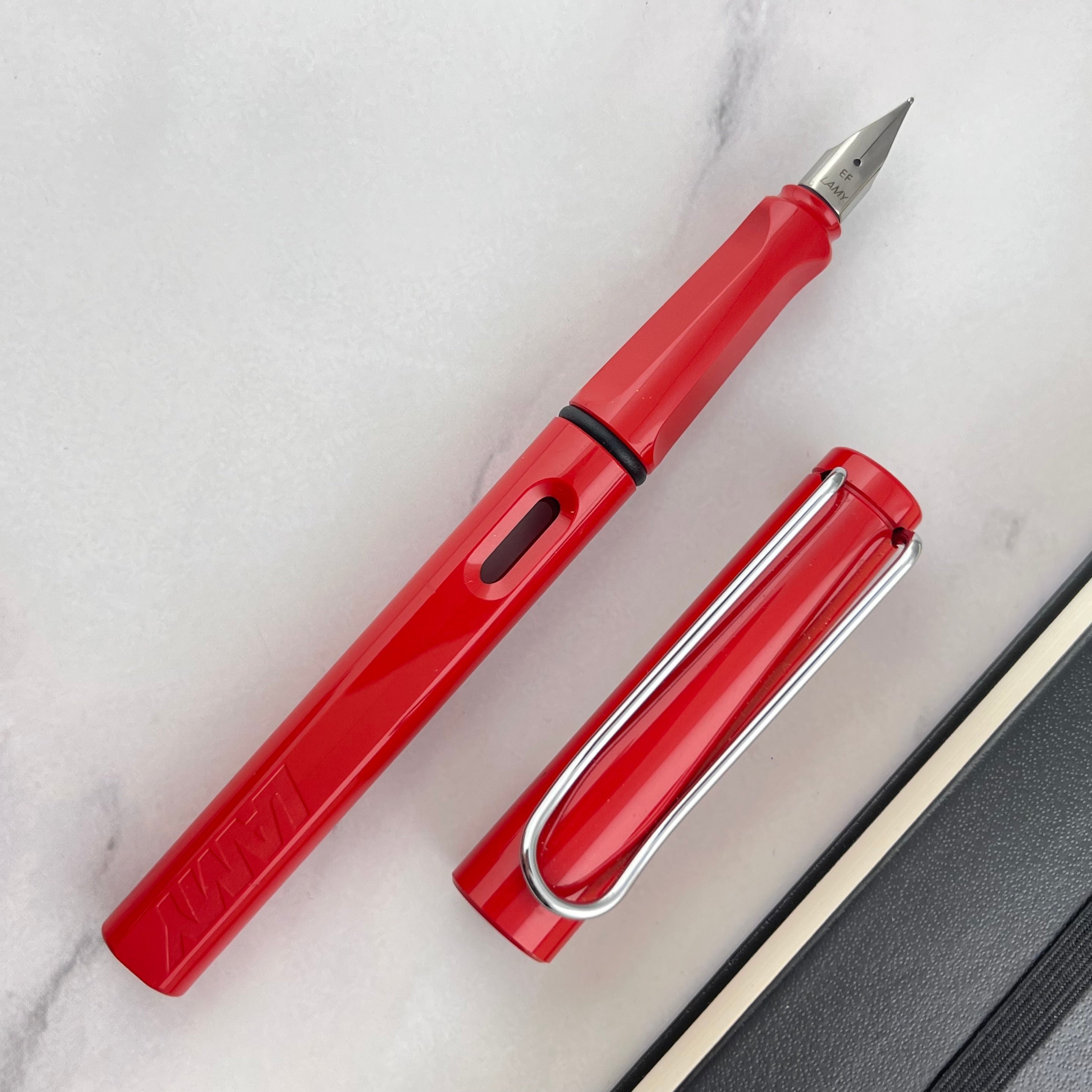 LAMYSAFARIREDFPA.jpg?v=