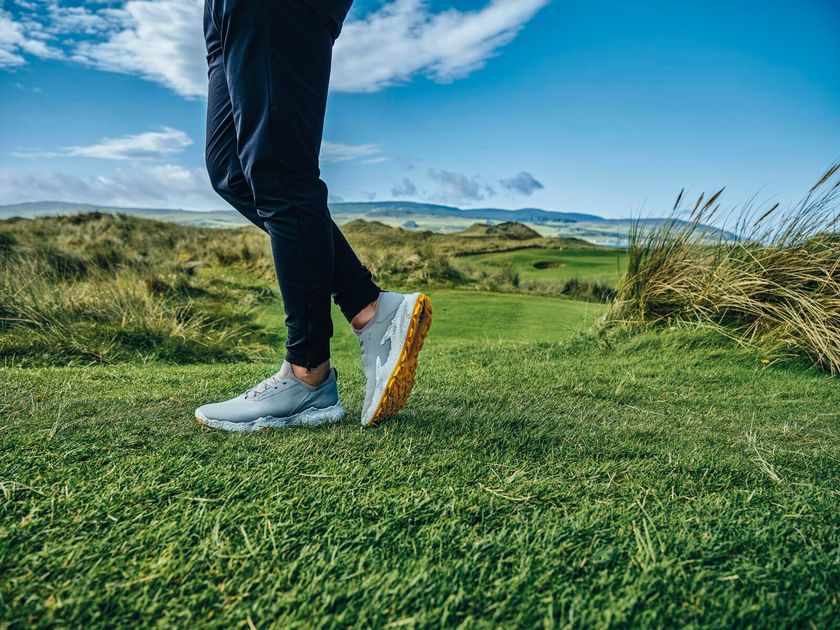 プレミアムレザーブランド「ECCO」より、ゴルフシューズ 「ECCO GOLF