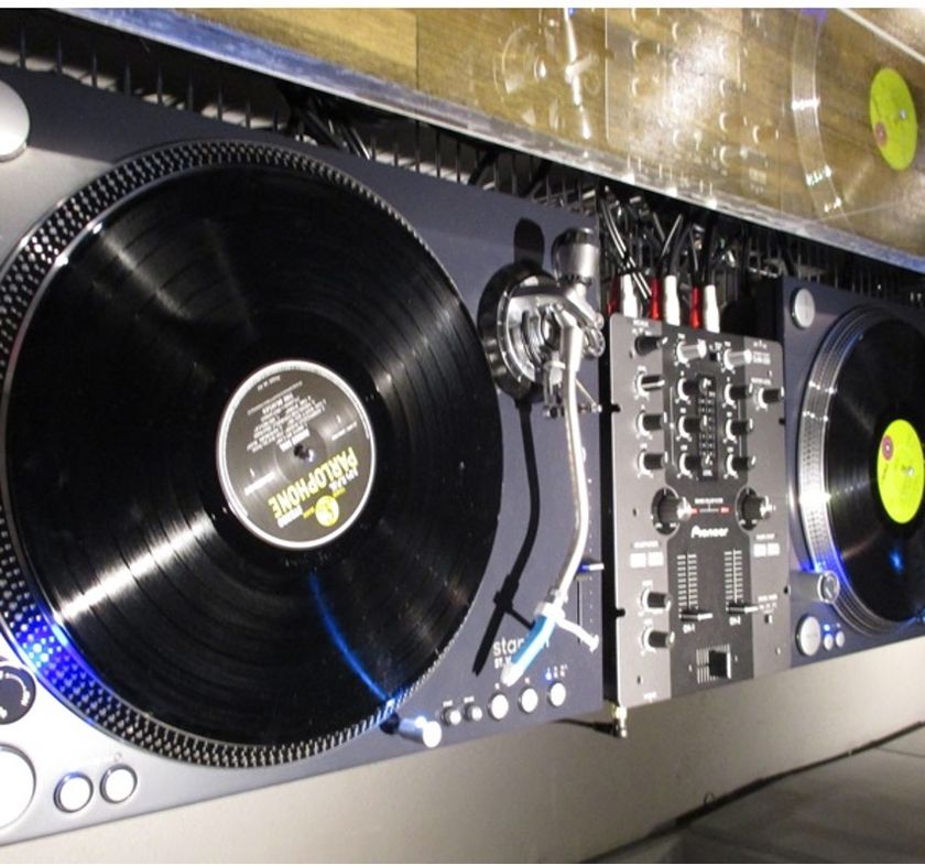 毎日がロックフェス！手ぶらOK、アナログレコードのDJ体験も 渋谷