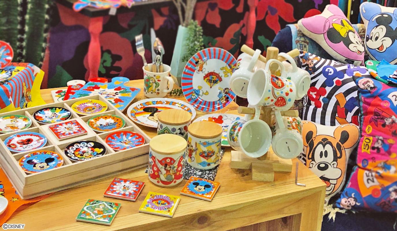 レトロでカラフルなデザインが新しい 『NOSTALGICA（ノスタルジカ