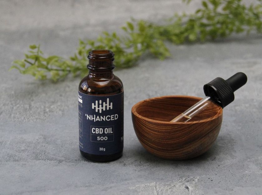 タヒチアンノニ CBDショット」と 「エンハンスト CBD オイル(食用