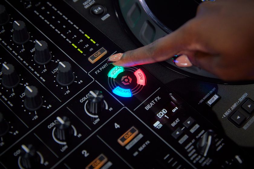 DDJ-FLX10 使用時間5時間程度 DDJ-FLX10 使用時間5時間程度 - メルカリ