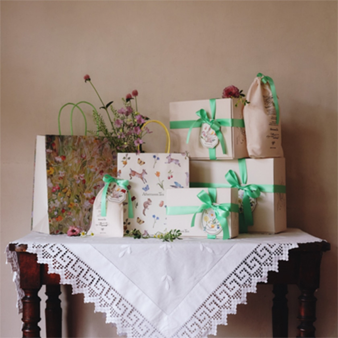 アーティスト庄島歩音さんコラボ！限定ラッピングも登場