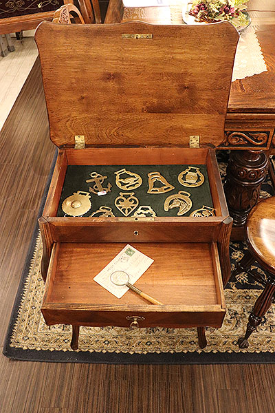 antique & Vintage furniture at's(アッツ)□ / フランス 寄木細工の