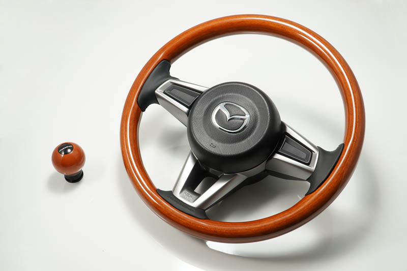 ND用ウッドステアリング&シフトノブ、限定販売。 | AutoExe マツダ車