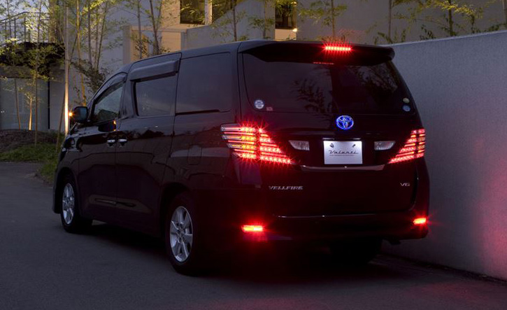 アルファード20系用ジュエルLEDハイマウントストップランプ VALENTI