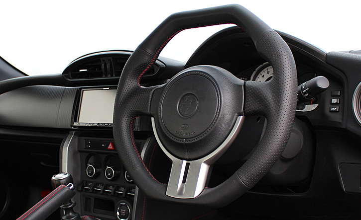 86・BRZ(ZN6系・ZC6系前期)用オクタゴン・レザーステアリング REAL