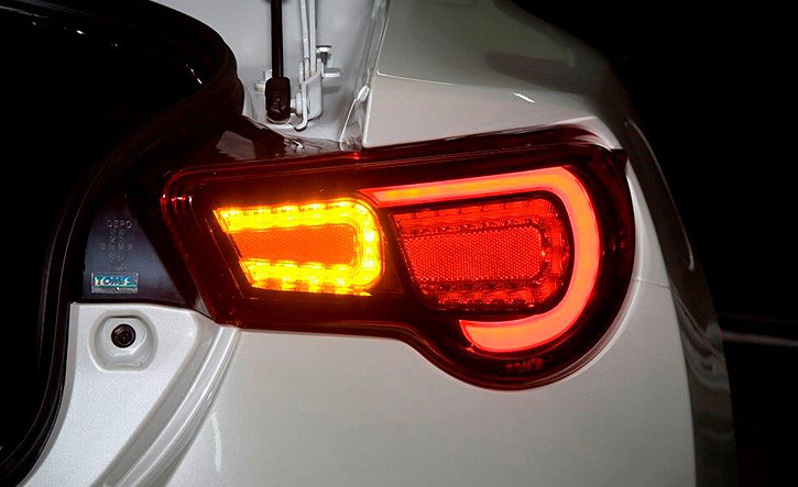 トヨタ86(ZN6系)用LEDテール TOM'S(トムス)｜GR86・TOYOTA86 Online