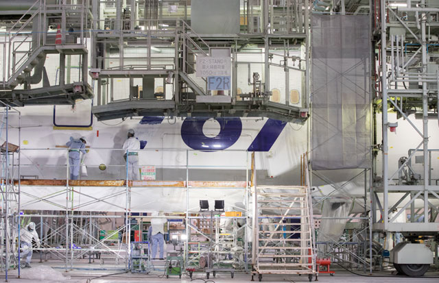 さよなら”鯖”塗装 写真特集・ANA787初号機JA801Aリペイント（前編）