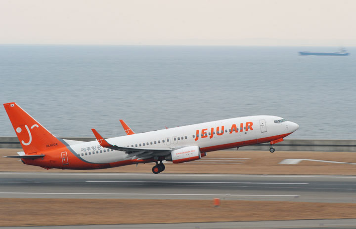 チェジュ航空、737-800を3機発注 初の自社機