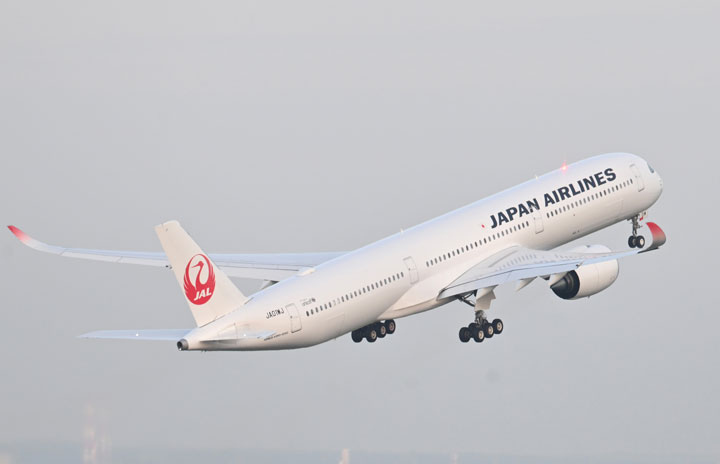 250823_0601_A350K_jal-720.jpg