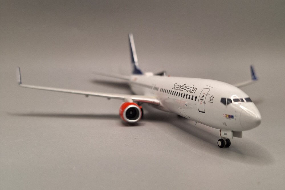 J Fox Models JF-737-8-045 Boeing 737-800 SAS Scandinavian Airline