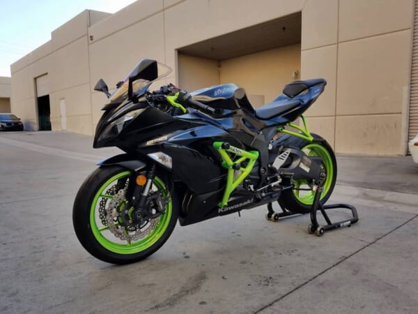 ZX-6R (13-22) デザインが美しいIMPAKTECH製 サブケージ｜AxxL