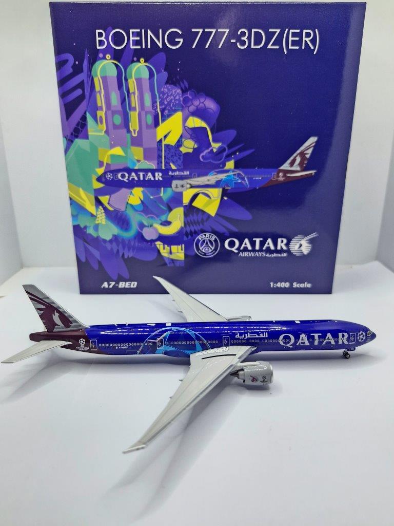 Phoenix 1:400 Qatar Airways A7-BED Boeing 777-300 - Bedfordshire