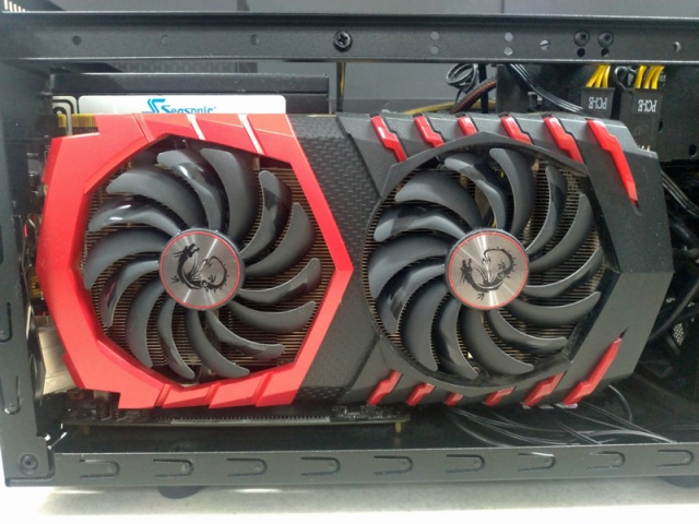 宅配買取】自作パソコン Mini-ITX i5-4670/GTX1070 ゲーミング仕様PCを