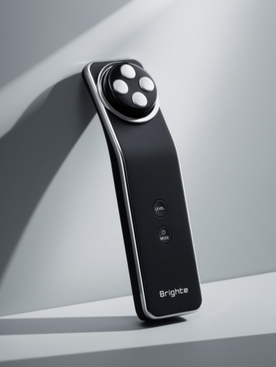 佐々木希さんで話題！美顔器Brighte（ブライト）のエレキリフトと