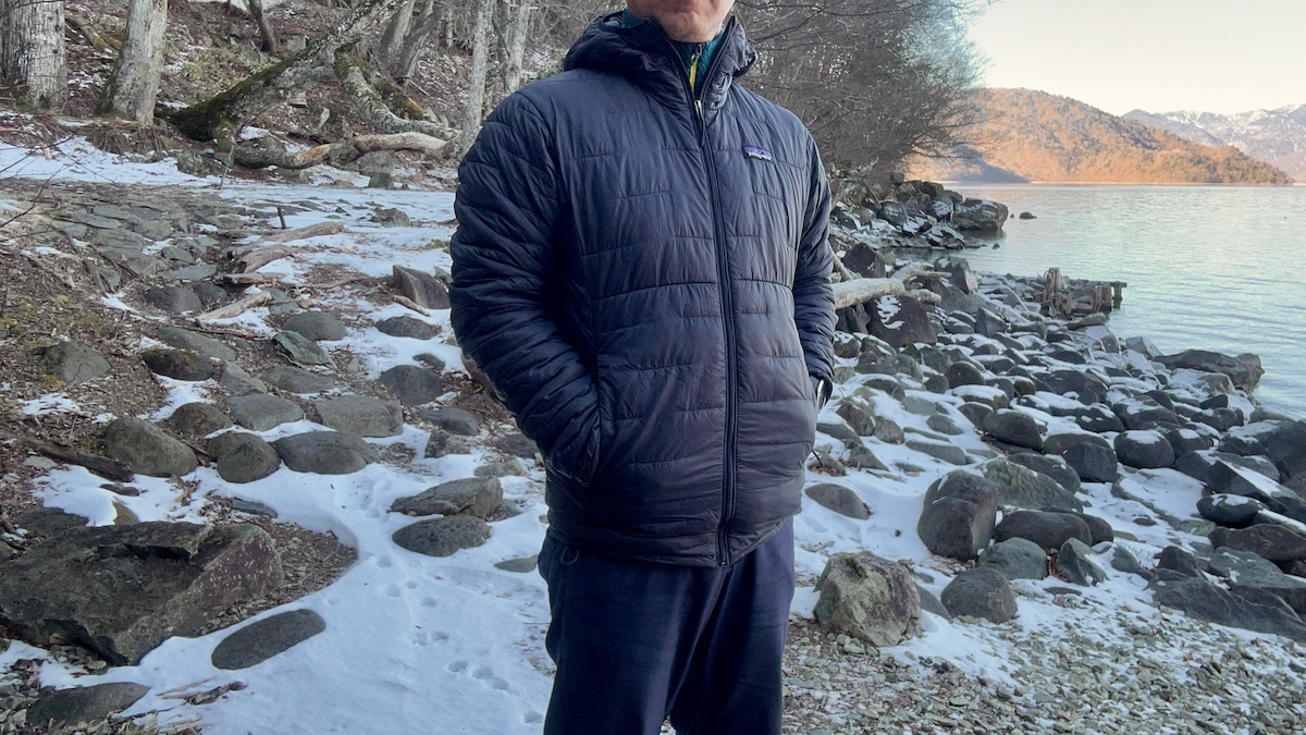 アウトドアライターがパタゴニア「マイクロ・パフ・フーディ」を