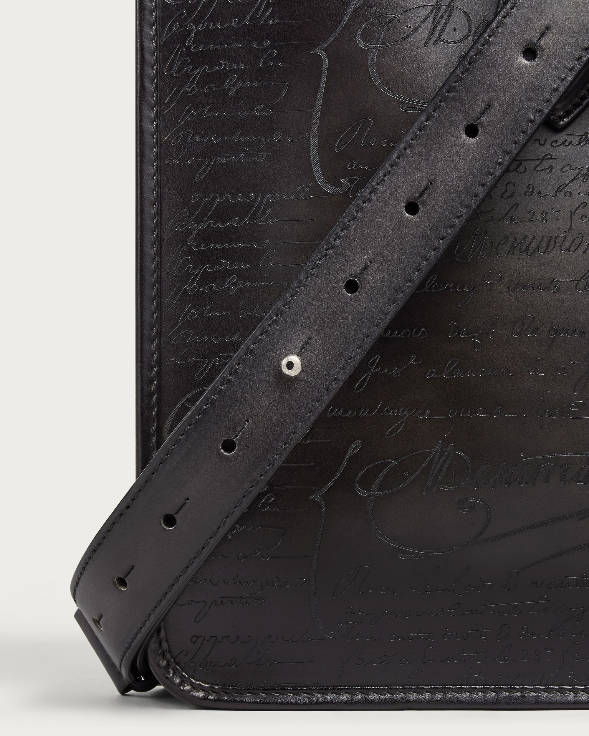 アンジュール ミニ ブリーフケース | ベルルッティ JP