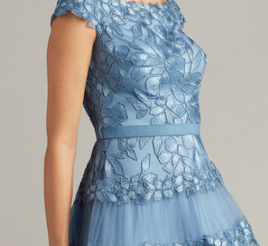 白石麻衣さん着用】Tadashi Shoji タダシショージ Adriane オフ