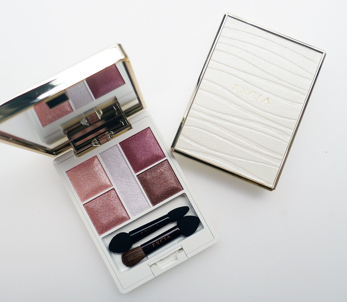 アルビオン×クリスマスコフレ2024】アイシャドウパレットの限定色と