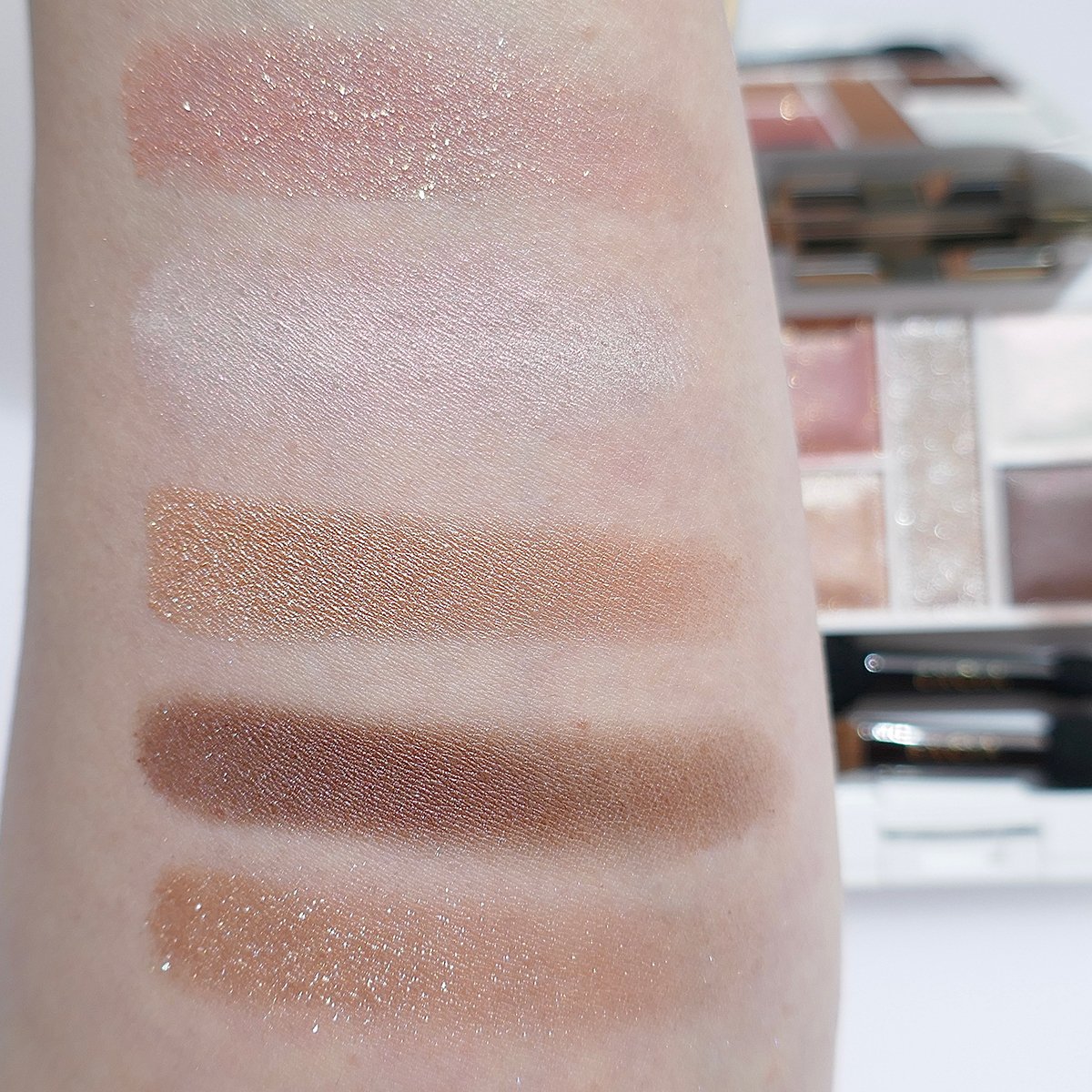 アルビオン×クリスマスコフレ203】エクシアから人気スキンケアと限定