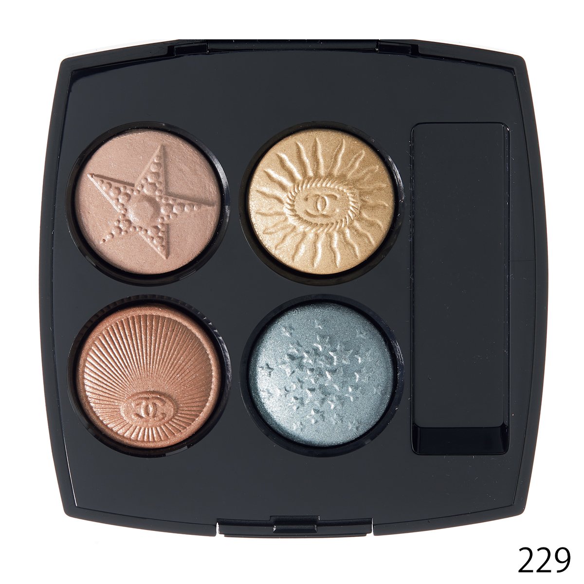 2025最新】シャネル レ キャトル オンブルの秋冬新色＆人気カラーは