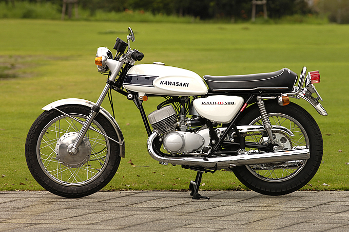 カワサキ 500SS MACH III 1969 名車ライブラリ バイクブロス