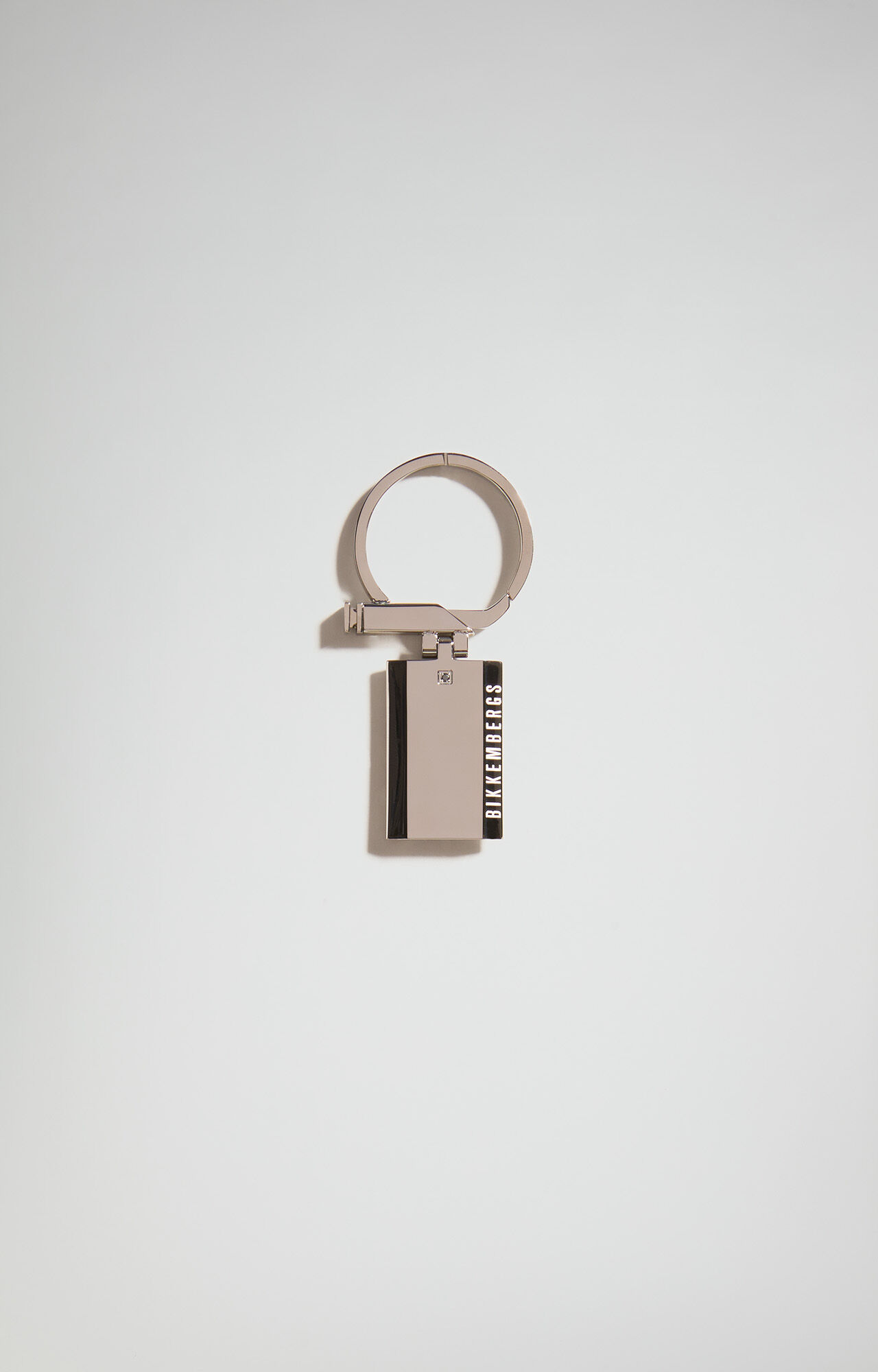 Men's keychains with logo and sporty key holders | Bikkembergs
