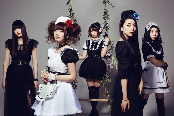 メイド服でロックするガールズバンド BAND-MAID 最新“お給仕”は新